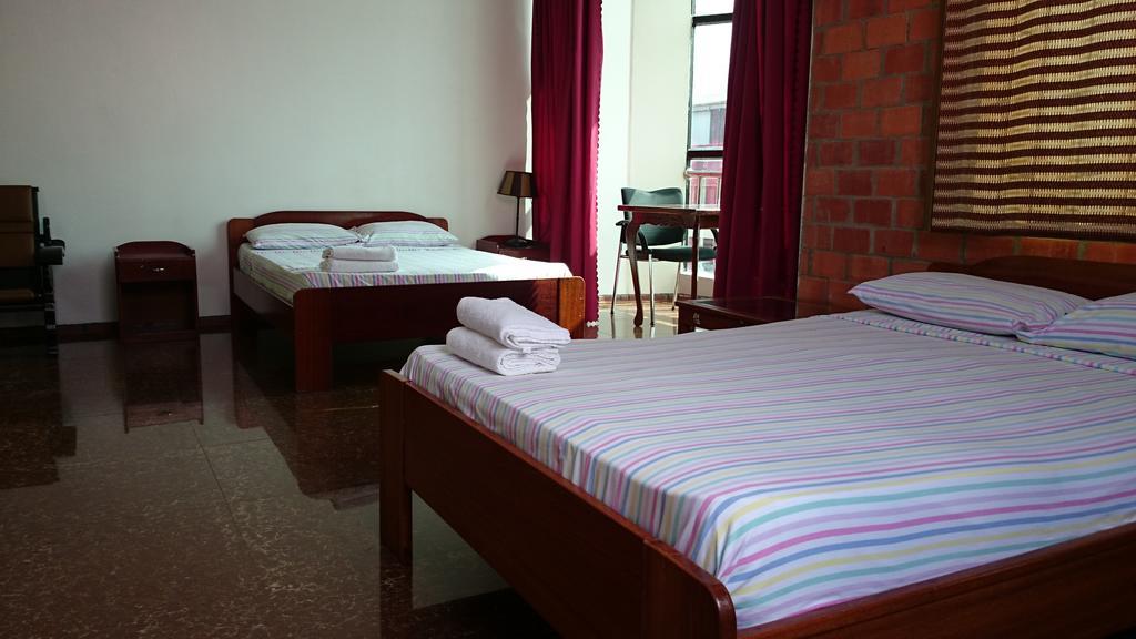 Hotel Paramuru Paramaribo Kamer foto